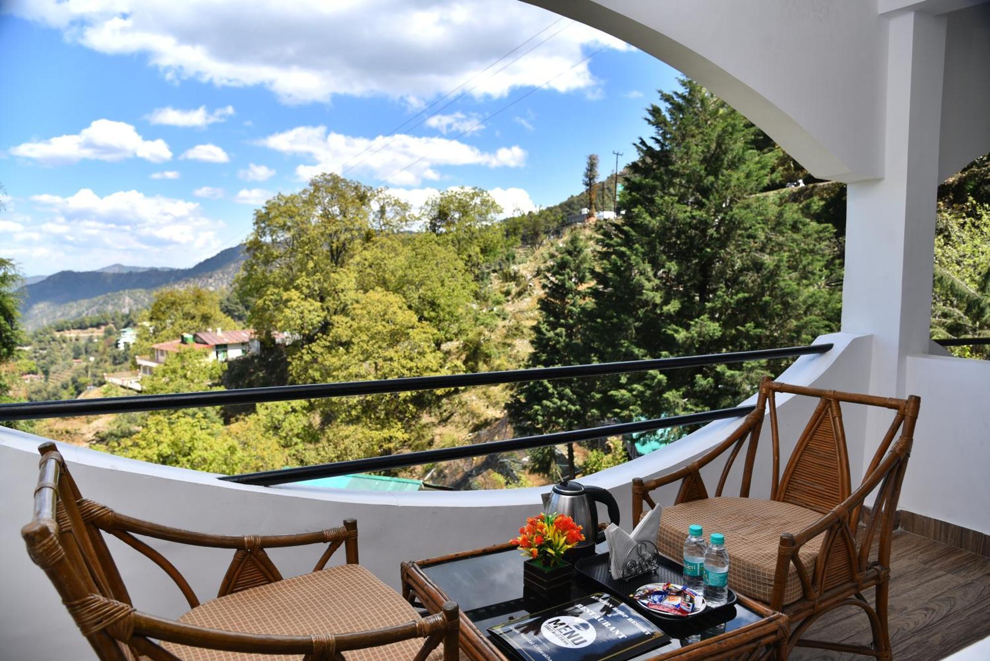 Kumaon Roop Resort Near Kainchi Dham Nainital Kültér fotó
