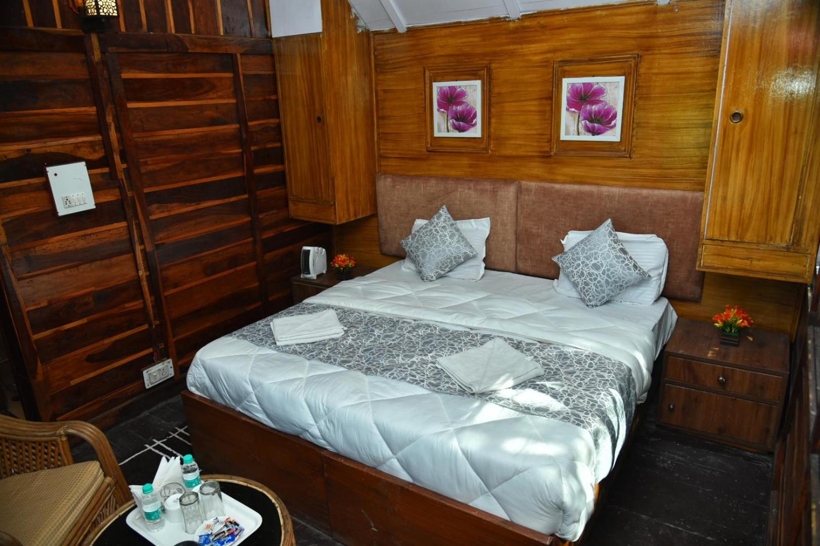 Kumaon Roop Resort Near Kainchi Dham Nainital Kültér fotó