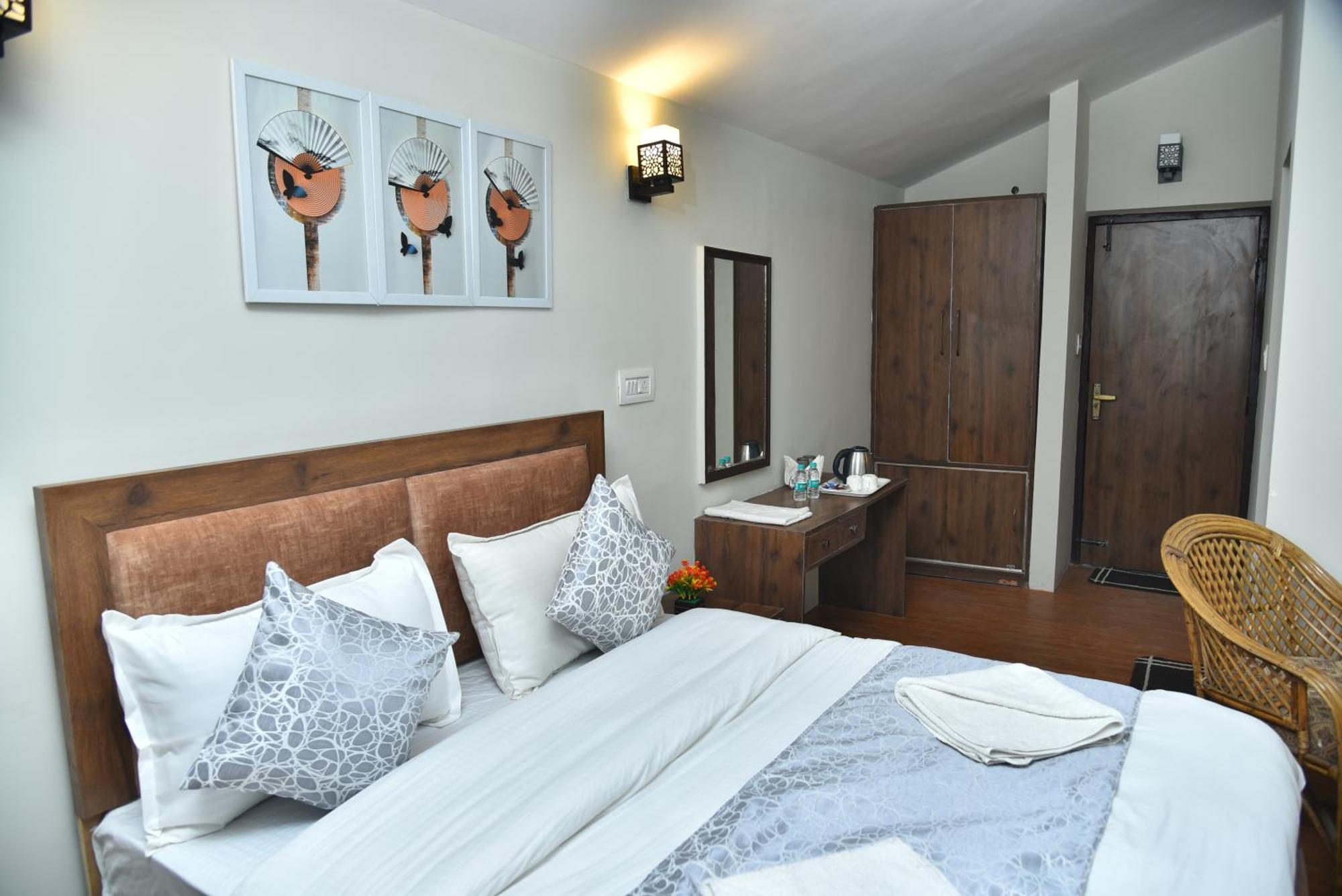 Kumaon Roop Resort Near Kainchi Dham Nainital Kültér fotó