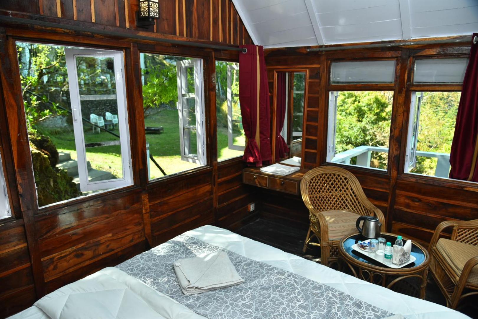 Kumaon Roop Resort Near Kainchi Dham Nainital Kültér fotó