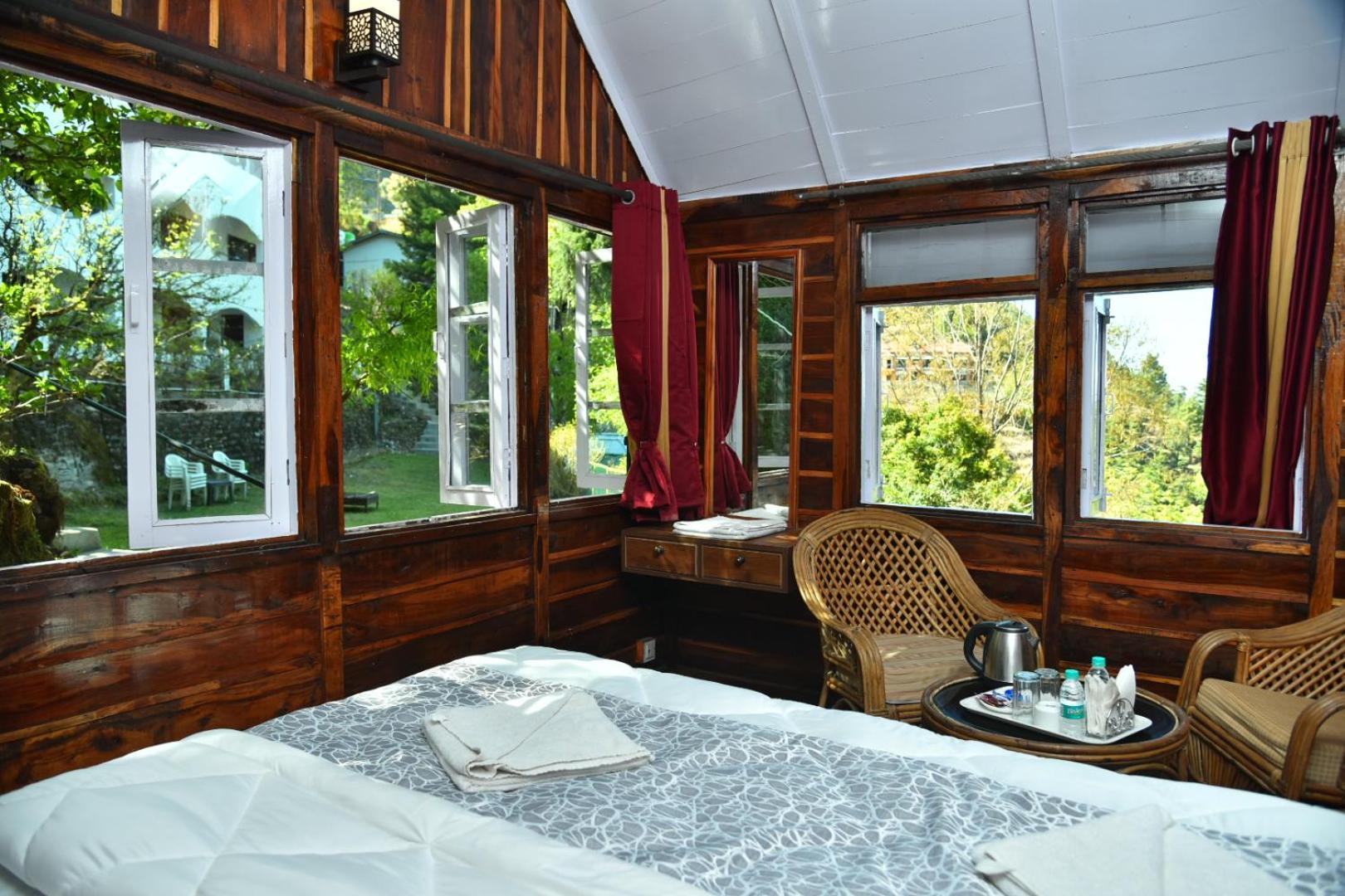 Kumaon Roop Resort Near Kainchi Dham Nainital Kültér fotó