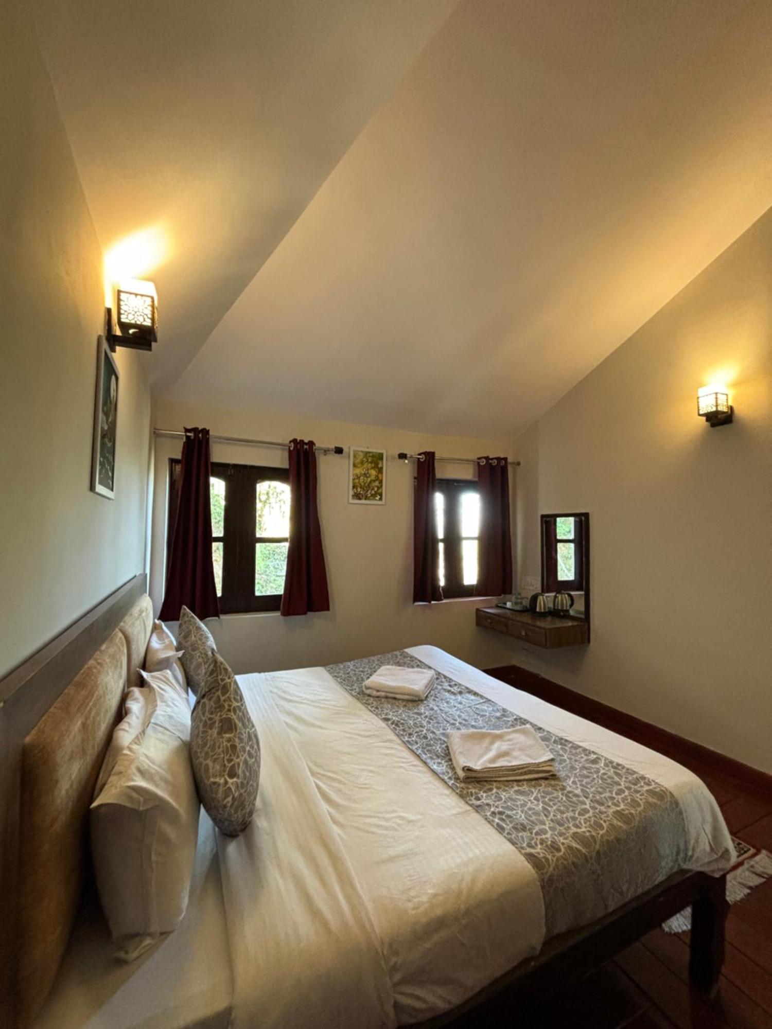 Kumaon Roop Resort Near Kainchi Dham Nainital Kültér fotó