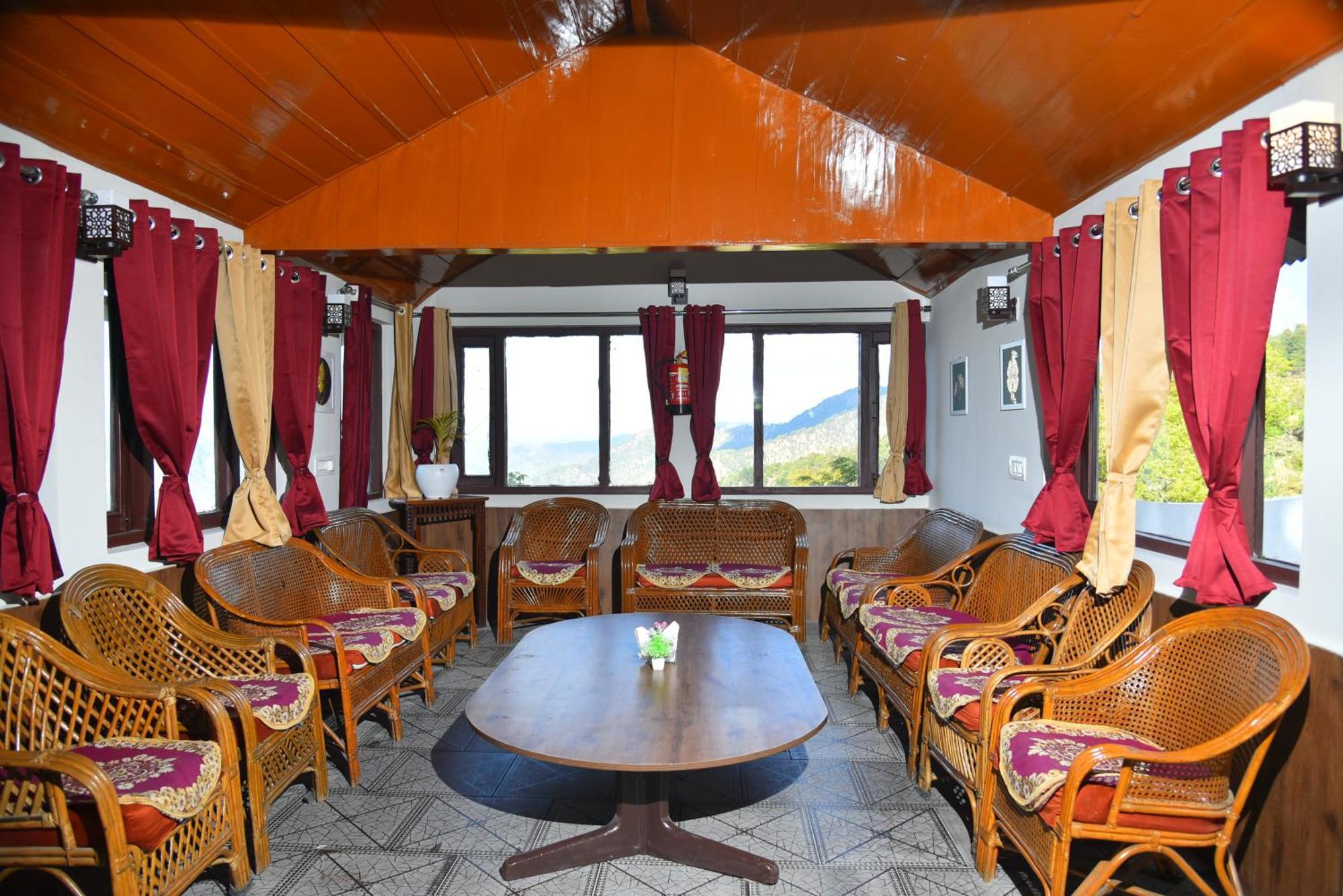 Kumaon Roop Resort Near Kainchi Dham Nainital Kültér fotó