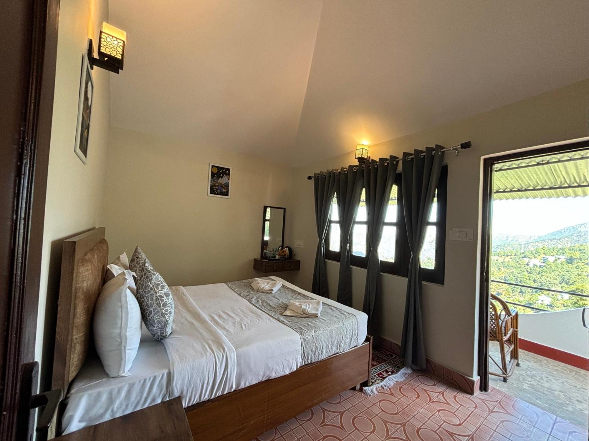 Kumaon Roop Resort Near Kainchi Dham Nainital Kültér fotó
